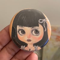 Image 1 of 𝒶𝓊𝓇ℴ𝓇𝒶 metal pin button