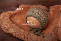 Image 3 of Knitted bonnet shaded