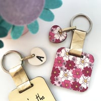 Image 3 of Personalised Rose/June Birth Flower Keyring