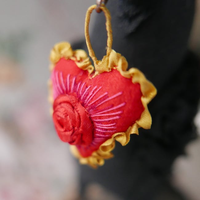 Muninn, a black crow