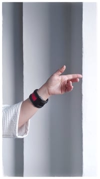 Image 6 of ESSENTIAL MEDIUM Bangles - Double Red Black - S size (22 cm)