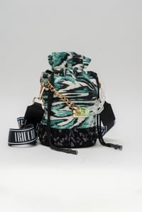 Image 2 of BOLSO JOYA JADE