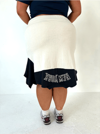 Image 4 of CREAM/NAVY NY T-SKIRT - SIZE XXL 