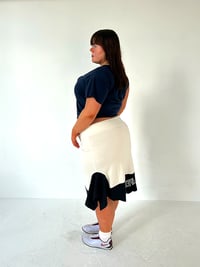 Image 3 of CREAM/NAVY NY T-SKIRT - SIZE XXL 