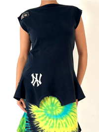 Image 1 of NAVY NY 180 TOP - SIZE M