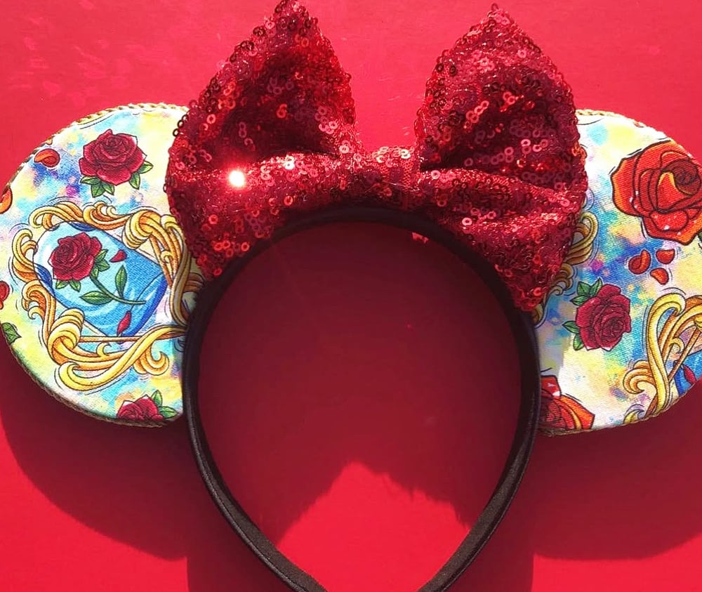 Image of Elegant rose 🌹 mouse ears
