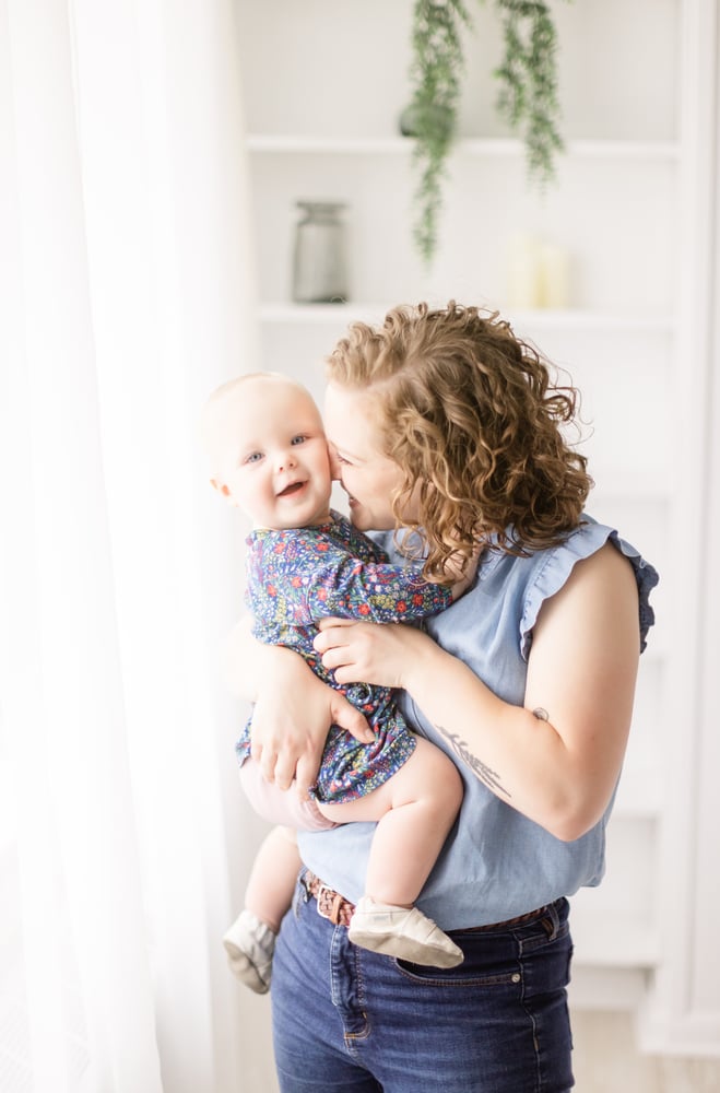 Image of Mother’s Day Mini Sessions in Columbia Missouri