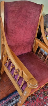 Image 1 of Antique reclining chair 