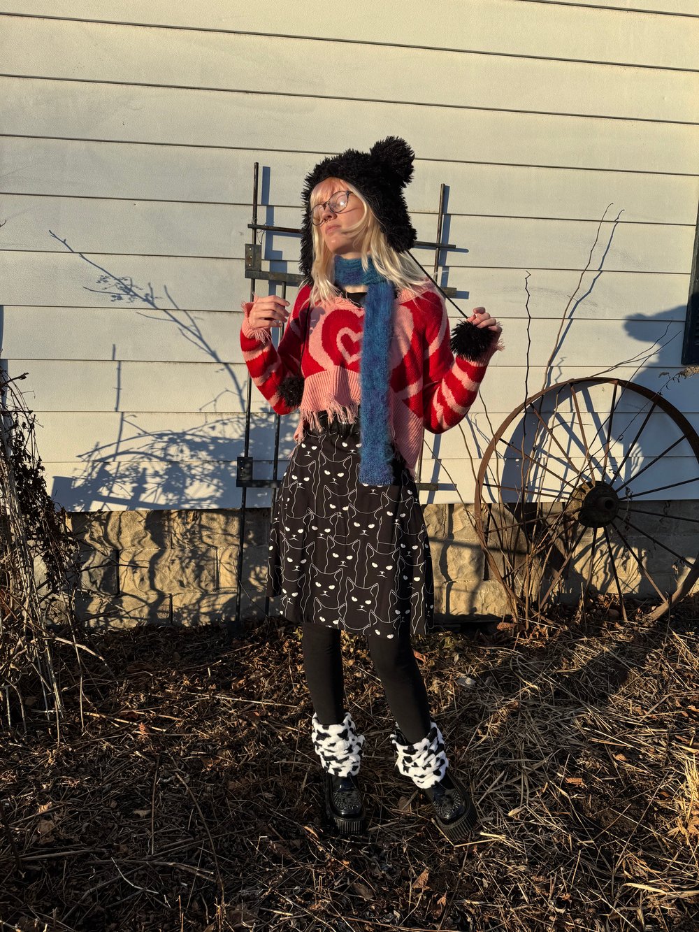 Image of CELESTIAL FUZZ KNIT SCARF 1/1