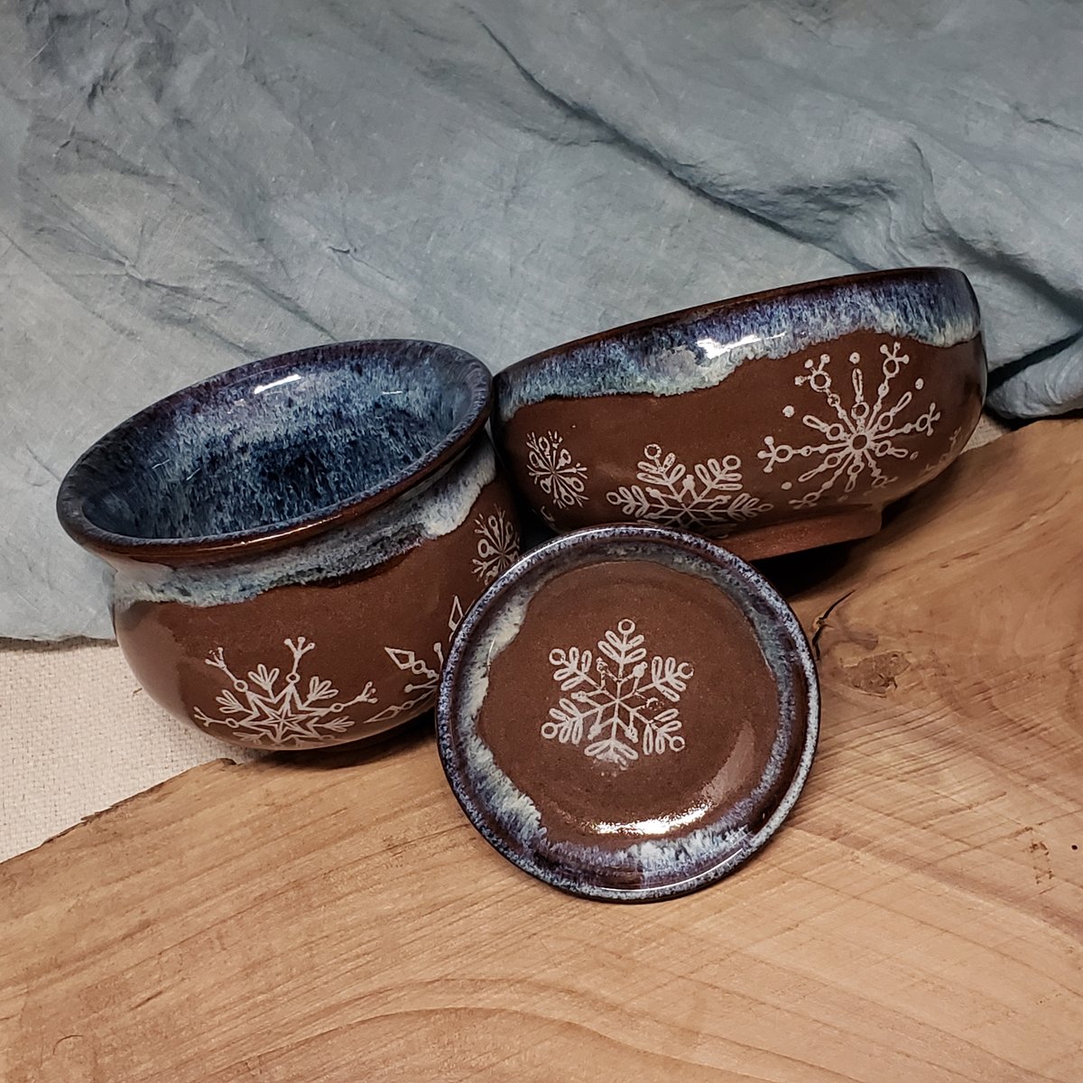 Image of First 100ml Falling Snowflakes gaiwan and tea cup set