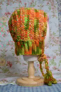 Image 2 of Lucky Star Bonnet (Orange + Green)