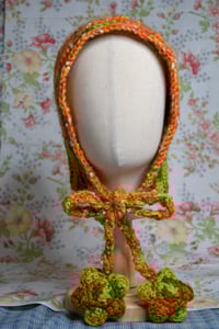 Image 5 of Lucky Star Bonnet (Orange + Green)