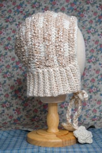 Image 2 of Lucky Star Bonnet (Milk Coffee + Cream)