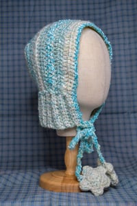 Image 1 of Lucky Star Bonnet (Icy Blue + Cream)