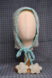 Image 5 of Lucky Star Bonnet (Icy Blue + Cream)