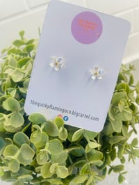 Dainty Flower Studs