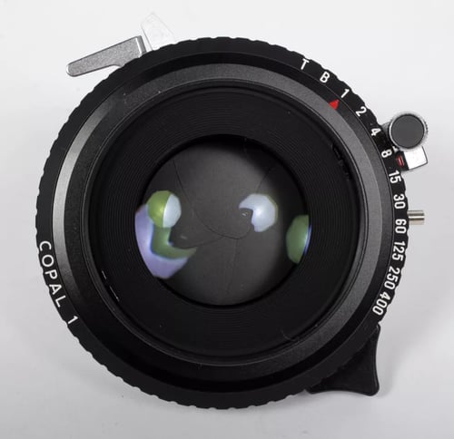 Image of Nikon Nikkor M 300mm F9 lens in Copal #1 shutter #5665 (696)