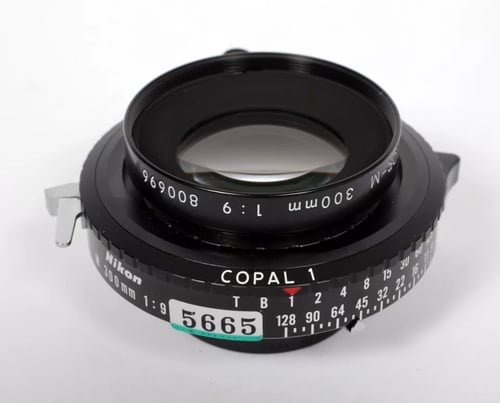 Image of Nikon Nikkor M 300mm F9 lens in Copal #1 shutter #5665 (696)