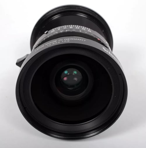 Image of Schneider Super Angulon MC 75mm F5.6 Lens in Copal #0 Shutter #5666