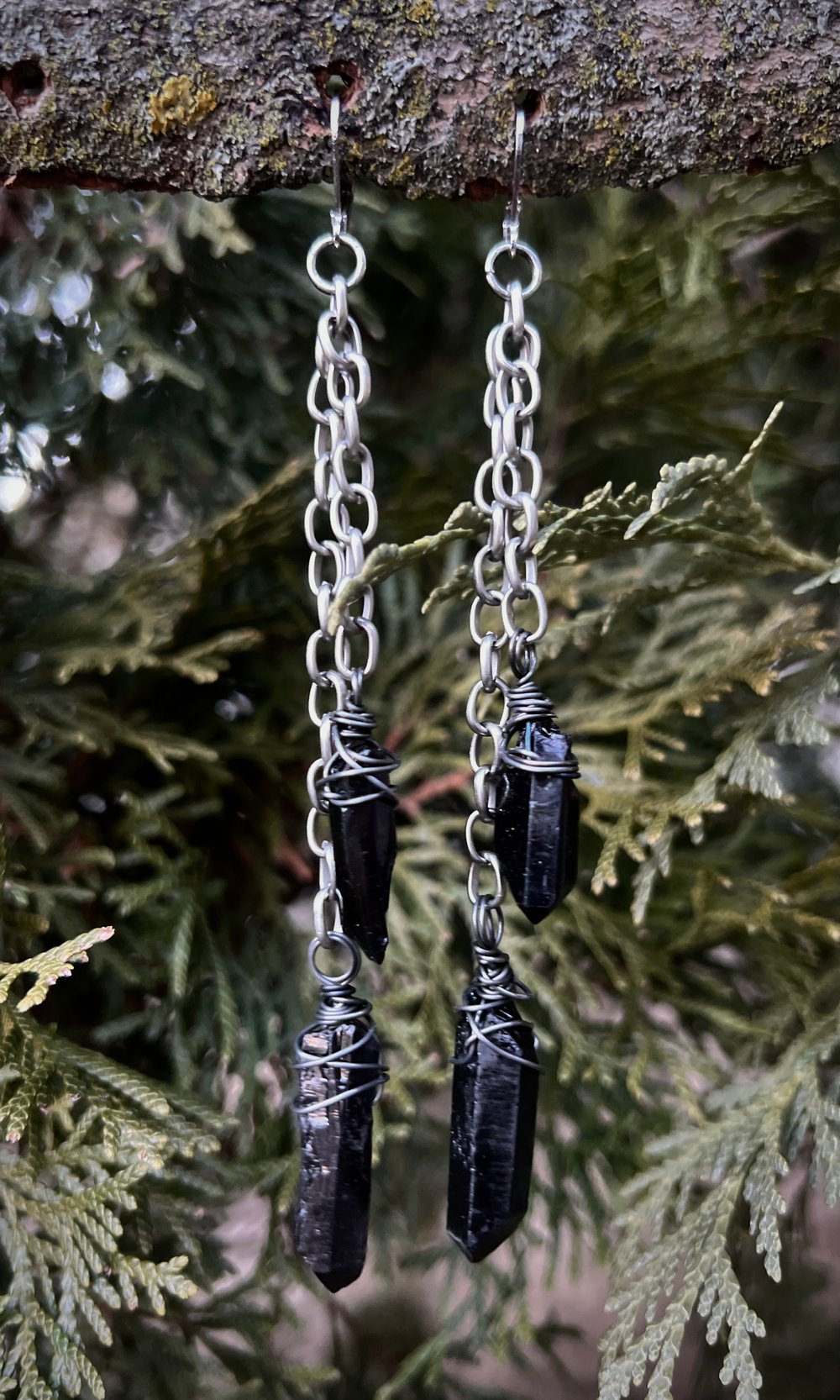 Image of BLACK QUARTZ CHAIN EARRINGS