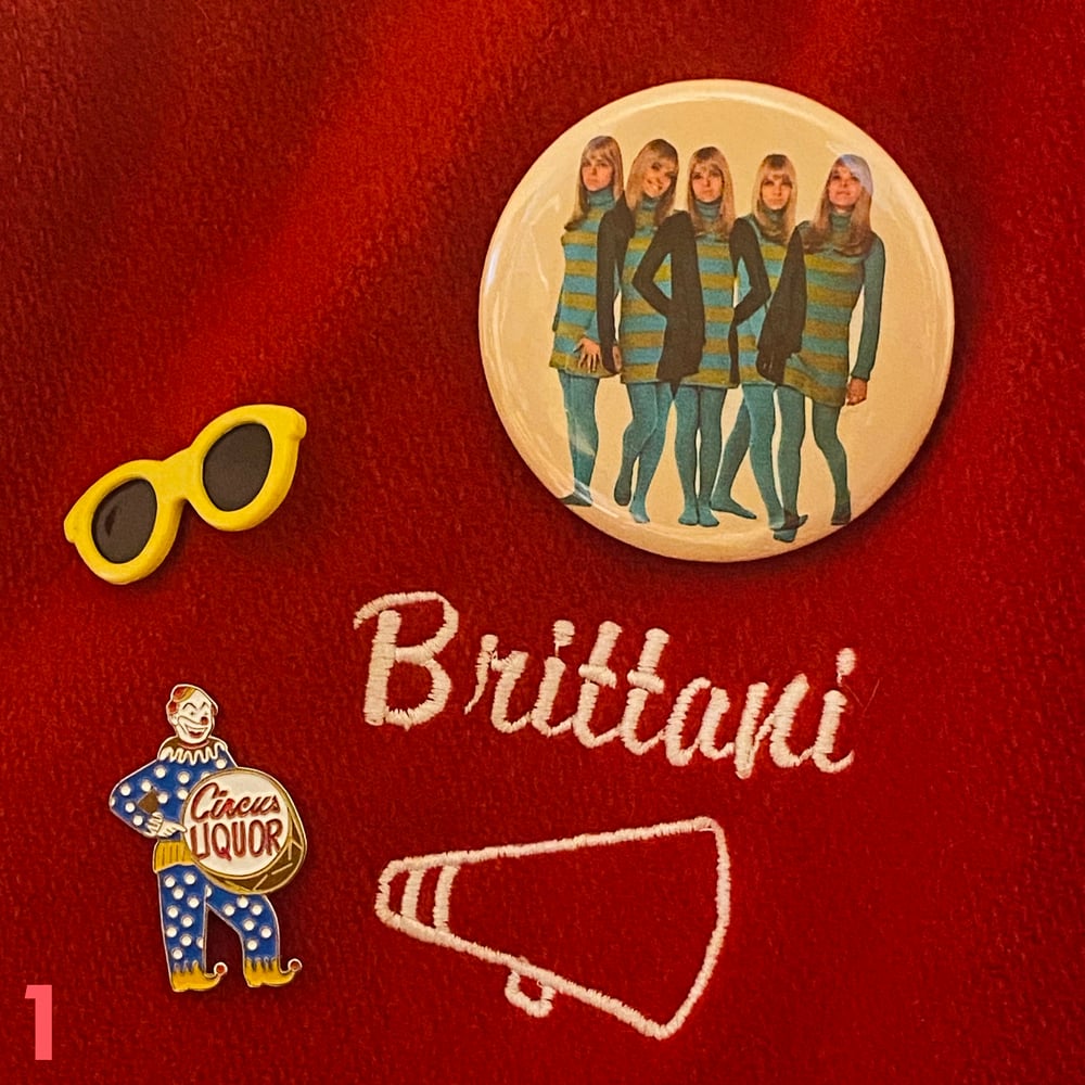 Image of Girl Groups & Girl Singers buttons! (Volume II)