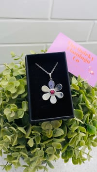 Daisy Necklaces 🌼