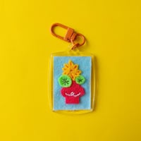 Image 2 of Blue Vase Keychain