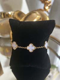 Image 5 of Kata Clover Bracelet