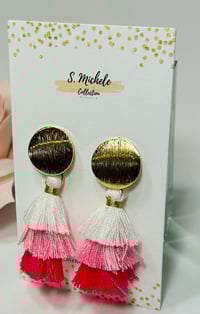 Image 3 of Mini Tiered Tassel Dangle Drop Earrings (White & Pink)