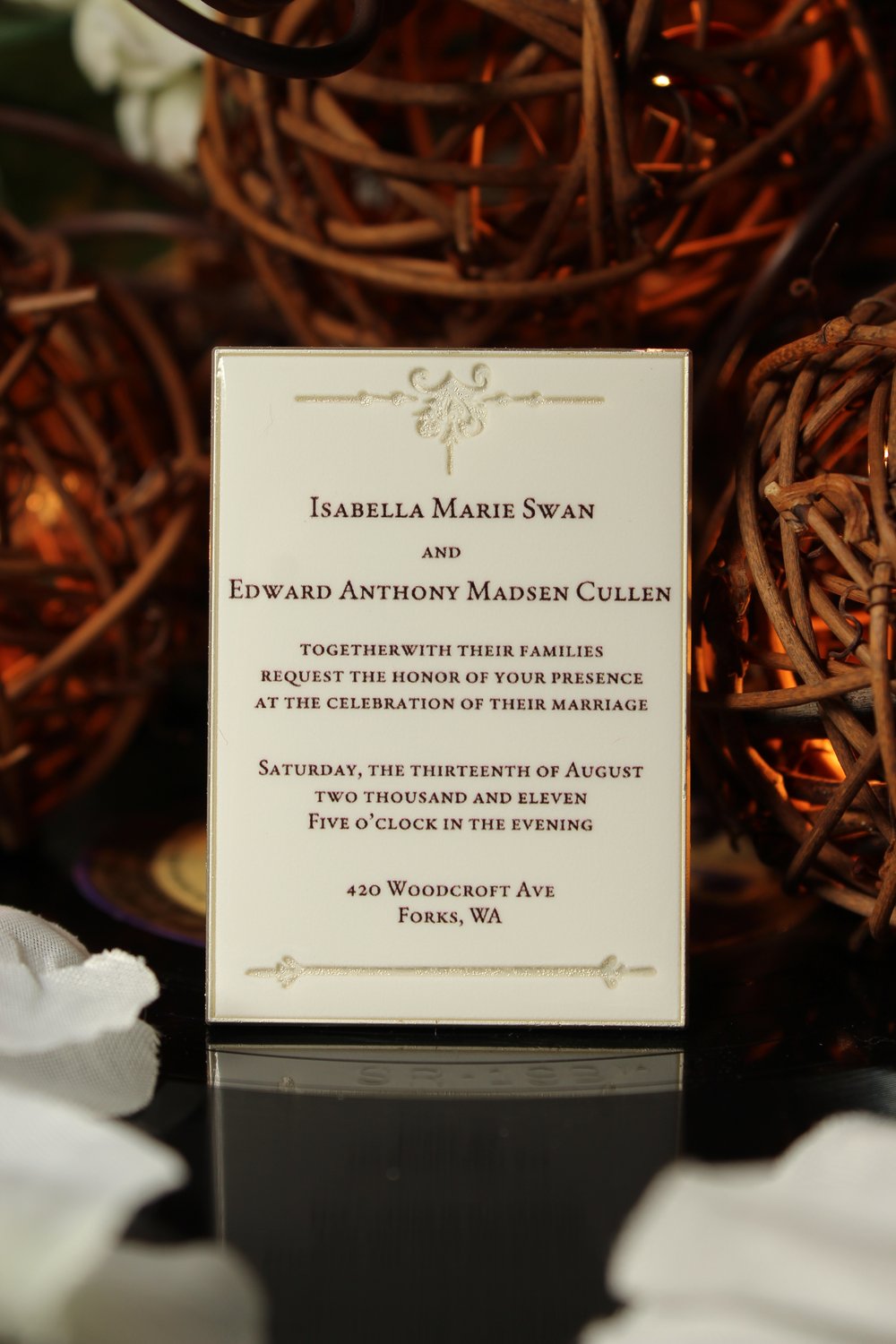 Image of Wedding Invitation and Note Twihard 