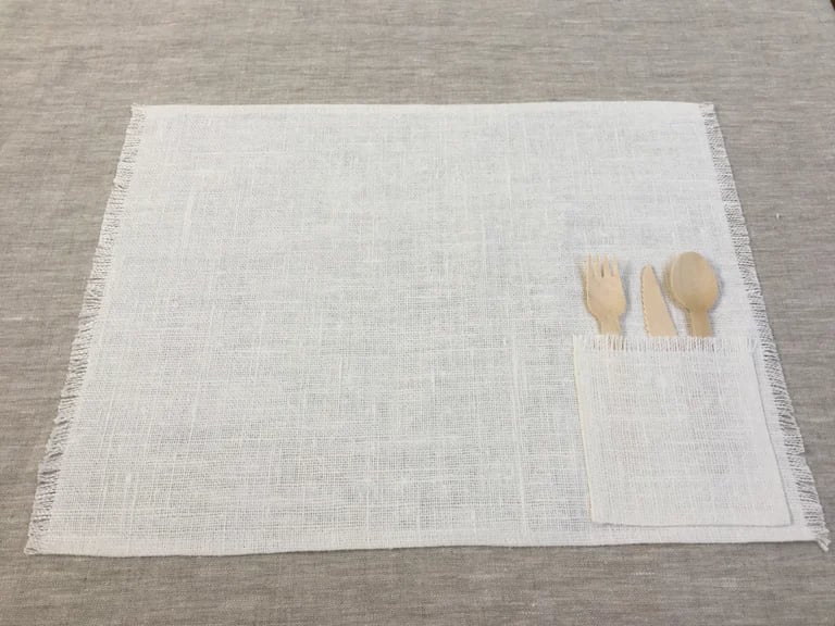 Image of -50% Set de table Franges OU avec 1 POCHE  lin blanchi brut 5,75€ € au lieu de 11,50€