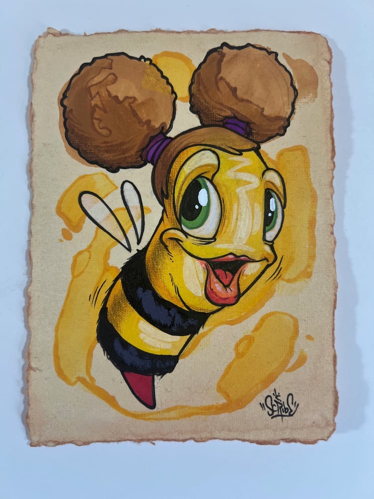 Image of Bee 4