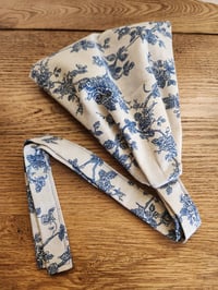 Image 2 of Natural Linen with Delicate Navy Floral Crown Cover 