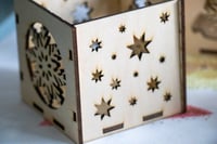 Image 2 of Mini Snowflake candle holder