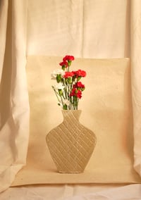 Image 2 of Vase Raffinée