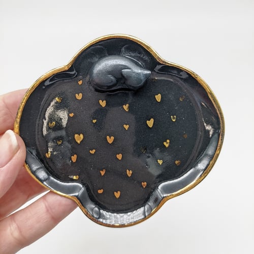 Image of Black and Gold Hearts Cat Ring Dish 