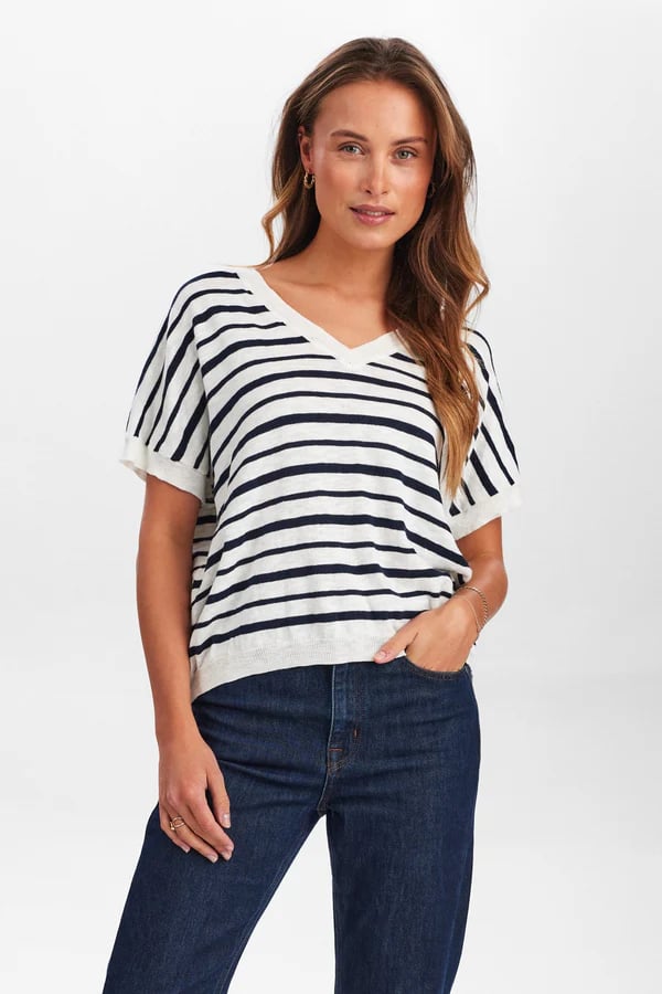 Image of 1-Camiseta rayas fondo blanco