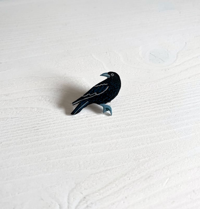 Crow - Birds from UK - Handmade Pin Resin.