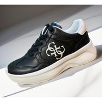 SNEAKER NEGRA SUELA BLANCA GUESS 