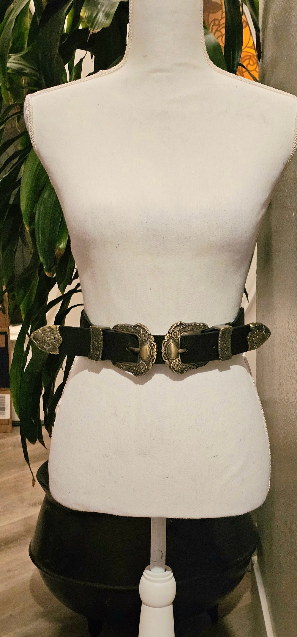 Elasticated Leather Western Buckle Belt