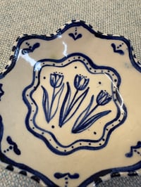 Image 2 of Tulip trinket dish