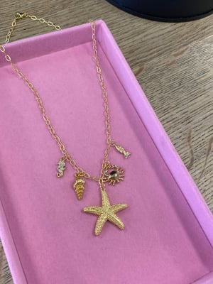 Image of Patterned Chain Necklace