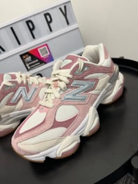 Image 2 of Women’s New Balance 9060 Double Pink