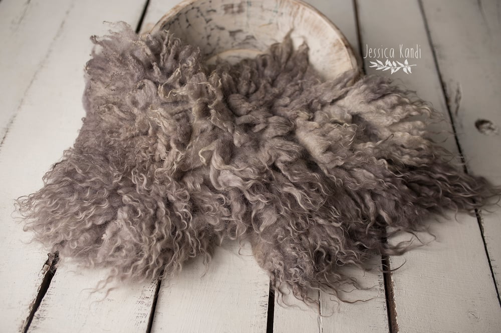 Image of Smoky Grey hand felted fur