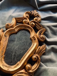 Image 5 of Petit miroir baroque en bois 