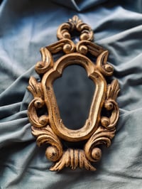 Image 3 of Petit miroir baroque en bois 