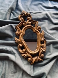 Image 2 of Petit miroir baroque en bois 