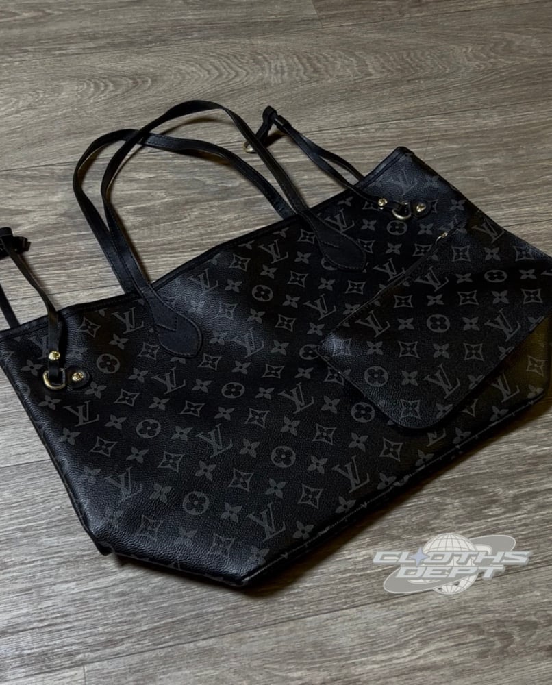 Image of LV Woman Tote Bags