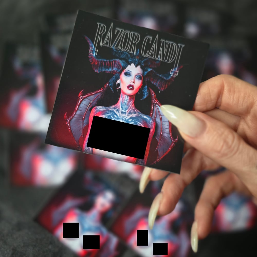 RazorCandi Lilith Cosplay Magnet (free shipping in the US)