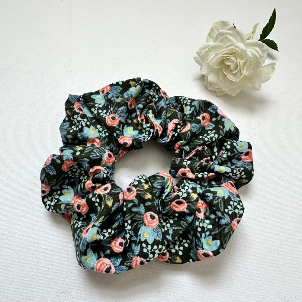 Image of Fluffy Scrunchie - Hunter Green Floral - Rifle Paper Co.